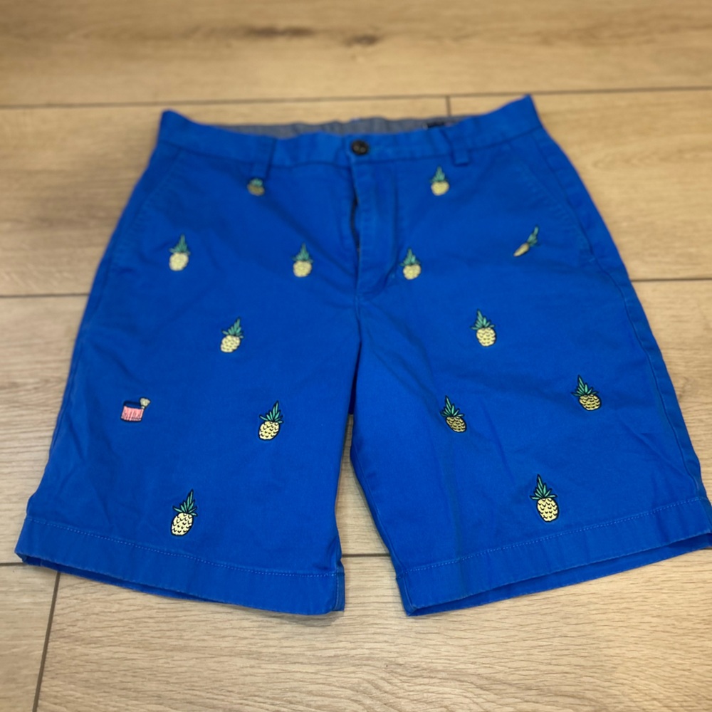 VINEYARD VINES embroidered breaker shorts in pineapple regatta size 28‎